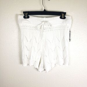Women's Story On White Knit Crochet Drawstring Lined Shorts Size Medium